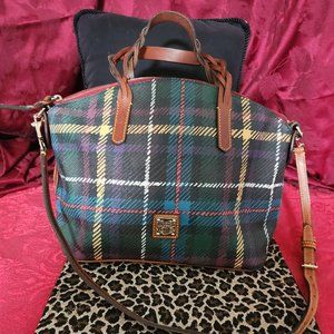 DOONEY & BOURKE GREEN PLAID TOTE BAG - 10"Hx16"Wx7"D